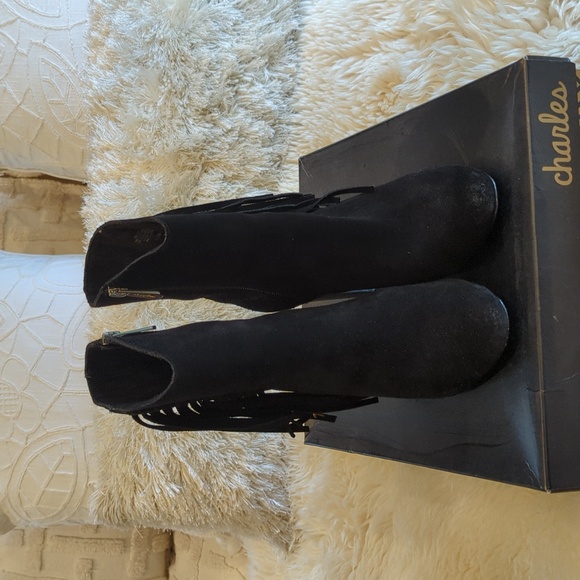 Charles David Boulder boot with fringe!! - Picture 4 of 9